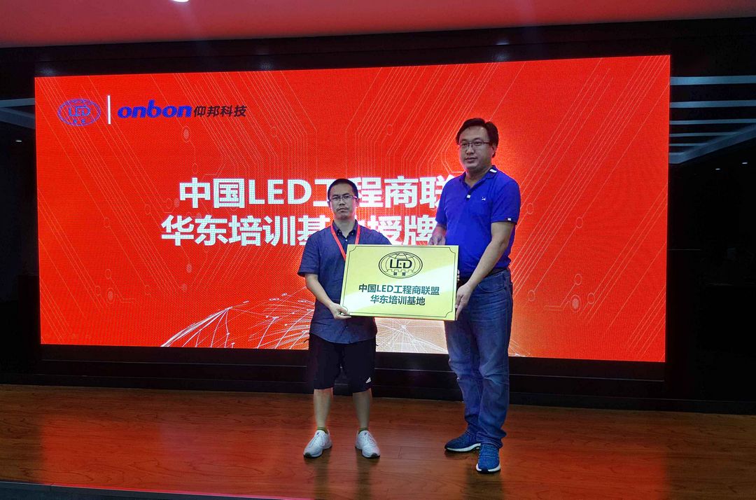 mg冰球突破·豪华版(试玩)官方网站