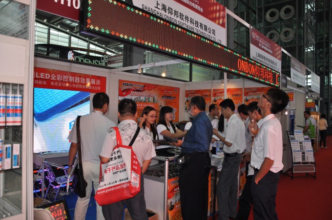 mg冰球突破·豪华版(试玩)官方网站